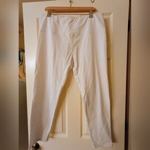 Soft Surroundings Slimsation White Knit Leggings